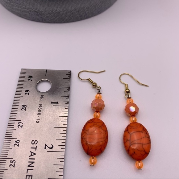 Set of Two NWOT Speckled Marbled Red and Coral Long Beaded Dangle Earrings - Picture 4 of 5